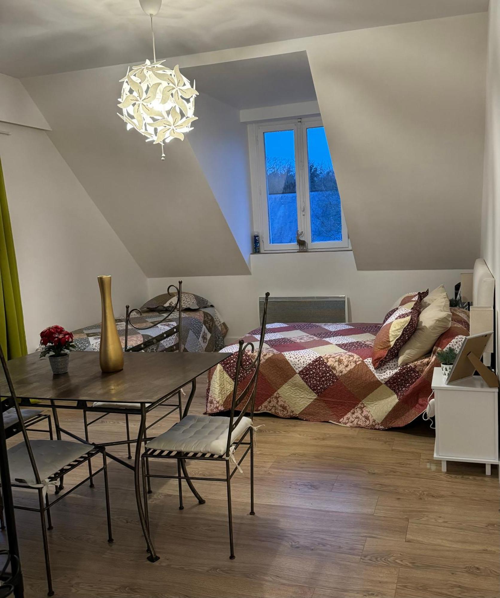Studio Lumineux De 35M2 Au Coeur De Solesmes Solesmes  Esterno foto
